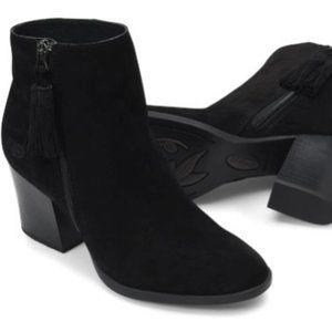 New BORN Black Ankle Boots size 8.5